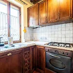 The Sunflower Apartament
